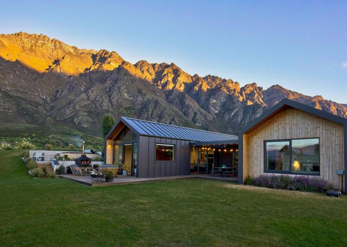  at 6 Stockyard Lane, Jacks Point, Queenstown