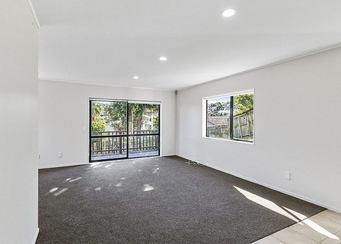  at 22 Pelargonium Terrace, Goodwood Heights, Manukau City, Auckland