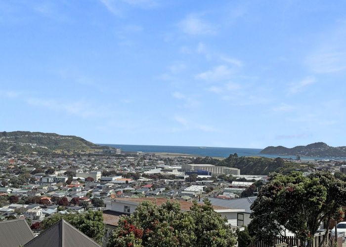  at 6/32 Akaroa Drive, Maupuia, Wellington, Wellington