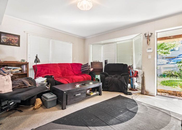  at 1/30 Lagoon Way, West Harbour, Auckland