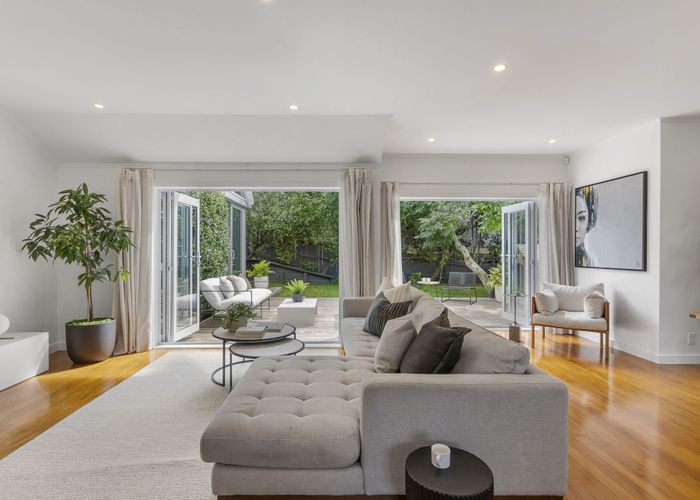  at 8A Apihai Street, Orakei, Auckland City, Auckland