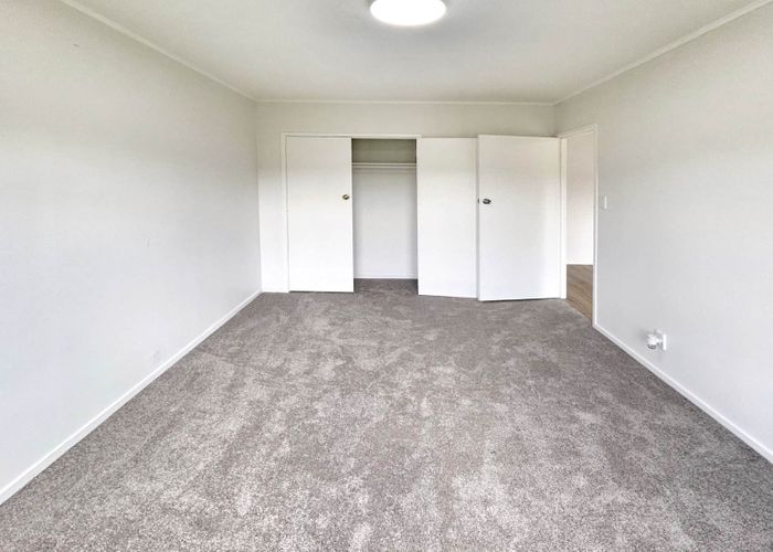  at 1/120 Lynbrooke Avenue, Blockhouse Bay, Auckland City, Auckland
