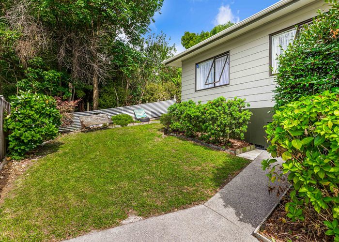  at 2/6 Helena Street, Massey, Waitakere City, Auckland