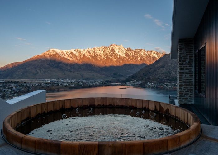  at 4 Lynch Lane, Queenstown Hill, Queenstown