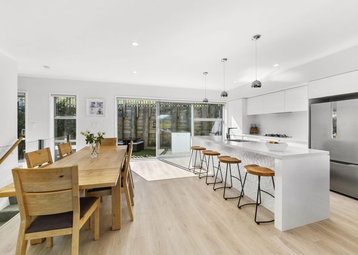  at 35 Cresswell Place, Johnsonville, Wellington