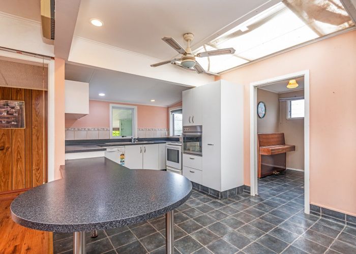  at 8 Fox Place, Cloverlea, Palmerston North