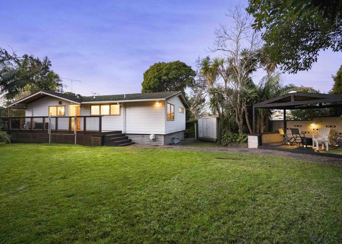  at 35 Kurnell Drive, Botany Downs, Manukau City, Auckland