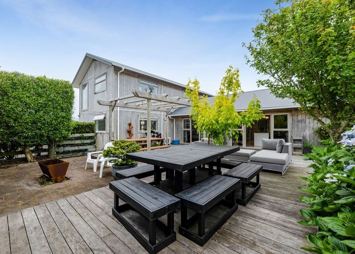  at 292A Plymouth Road, Koru, New Plymouth