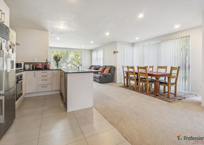  at 192 Porchester Road, Takanini, Auckland