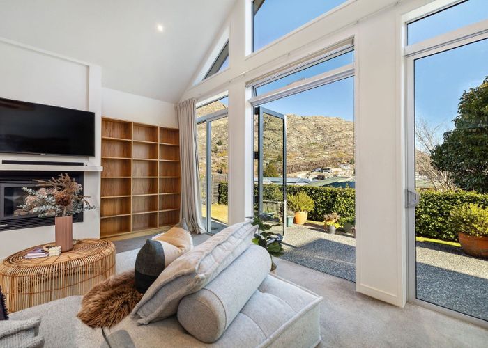  at 15/8 Humphrey Street, Frankton, Queenstown