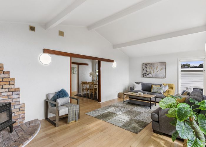  at 13 Acacia Road, Torbay, Auckland