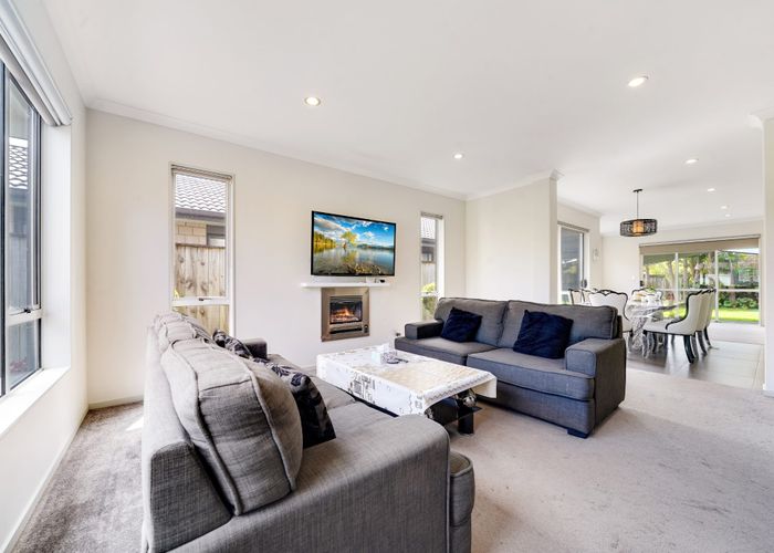  at 75 Castellina Drive, Karaka, Papakura