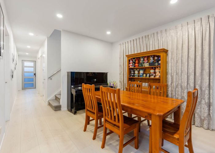  at 1  Silvereye Road, Hobsonville, Waitakere City, Auckland
