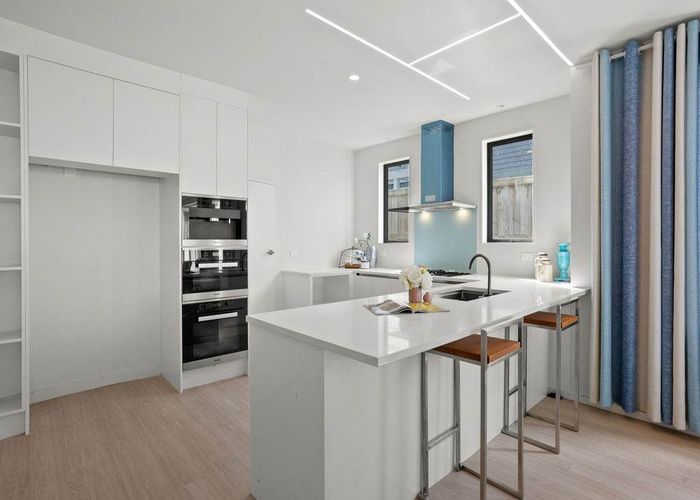  at 56 Hayfield Way, Karaka, Papakura