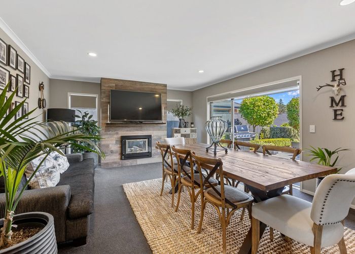  at 2 Golf Course Lane, Waiwhakaiho, New Plymouth