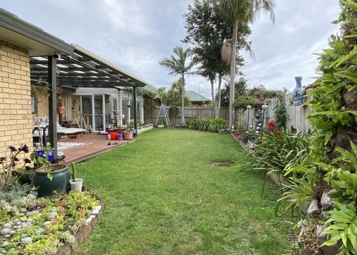  at 84 Burswood Drive, Burswood, Auckland