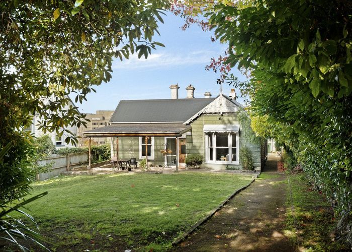  at 11 Elder Street, Dunedin Central, Dunedin