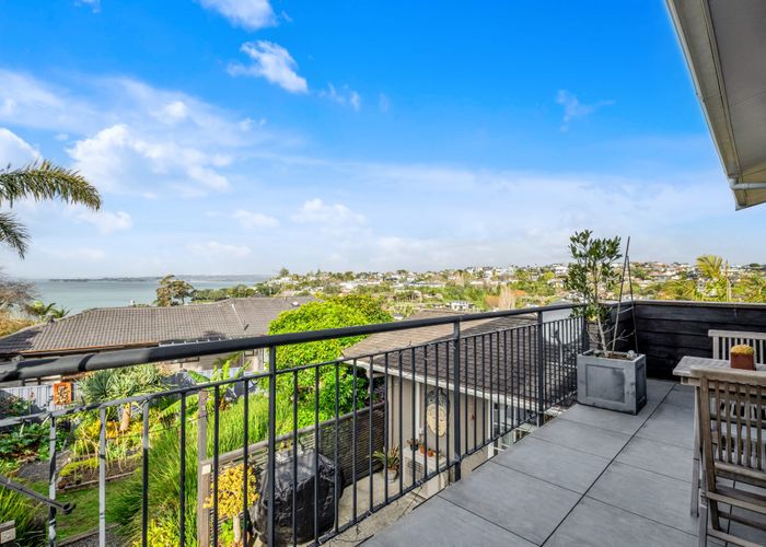  at 4 Gibson Place, Mellons Bay, Manukau City, Auckland