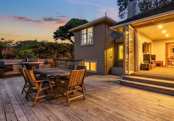  at 19 Kitchener Terrace, Johnsonville, Wellington