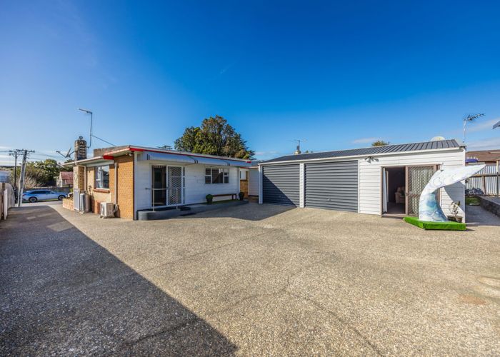  at 15 Fields Road, Manurewa, Manukau City, Auckland