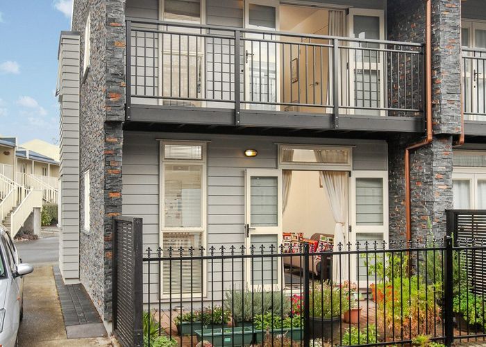  at 25/2 Cawley Street, Ellerslie, Auckland