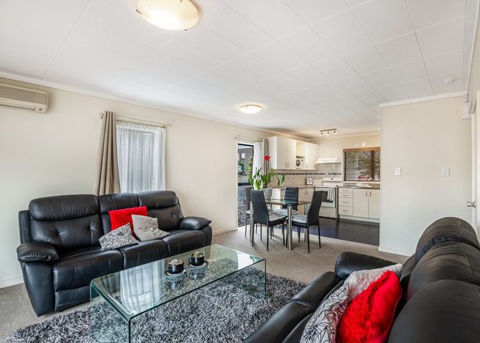  at 2/31 Arawa Street, New Lynn, Auckland