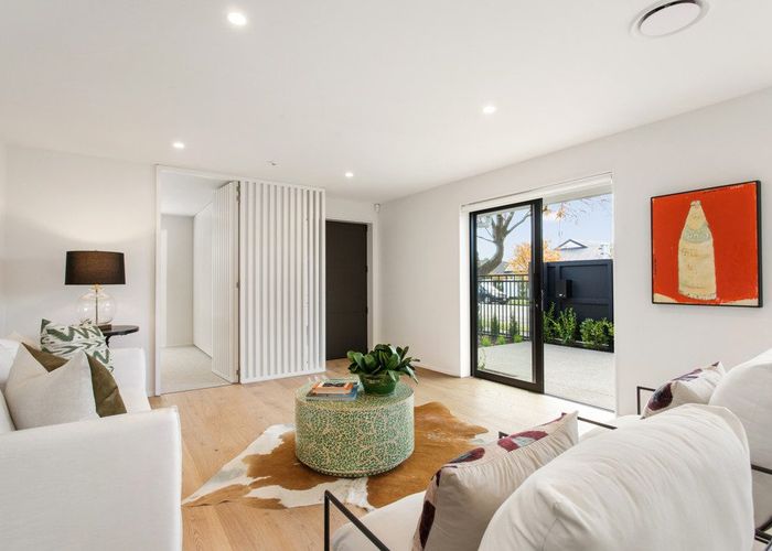  at 1/83 Winchester Street, Merivale, Christchurch City, Canterbury