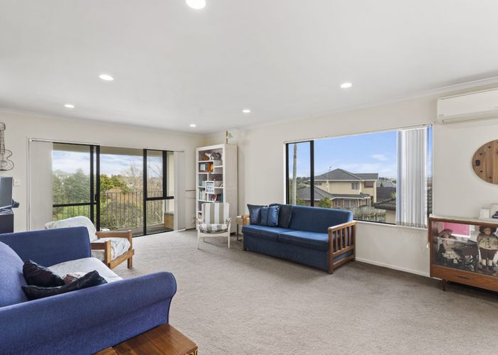  at 18 Navan Place, Dannemora, Auckland