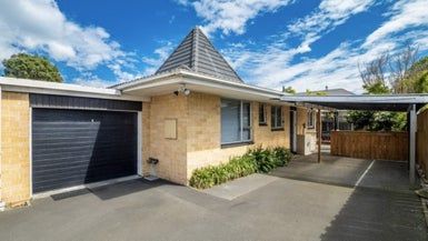  at 2/31 Taylors Avenue, Bryndwr, Christchurch
