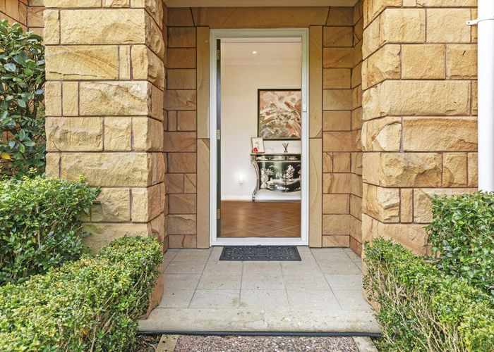  at 12 Fairfield Lane, East Tamaki Heights, Manukau City, Auckland