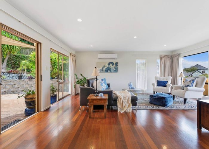  at 5 Wisteria Way, Mairangi Bay, North Shore City, Auckland