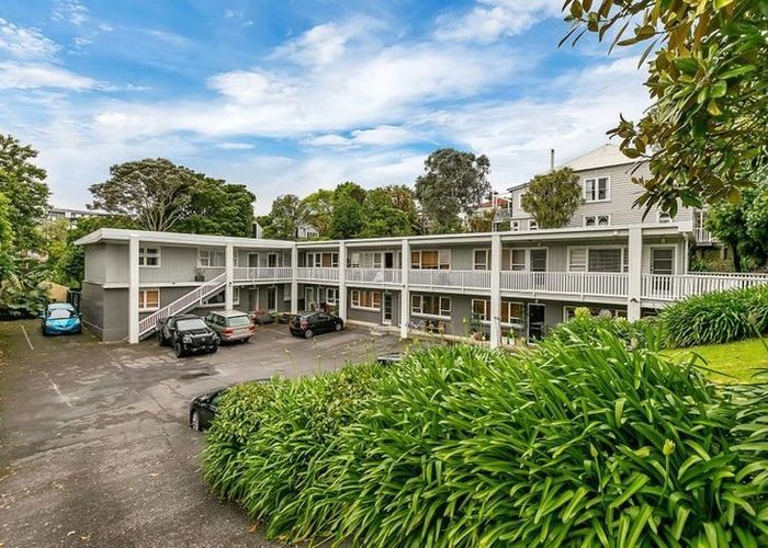  at 4/35 Turakina Street, Grey Lynn, Auckland City, Auckland