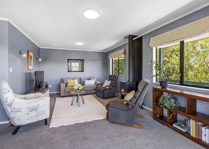  at 22 Shackle Lane, Whitby, Porirua, Wellington
