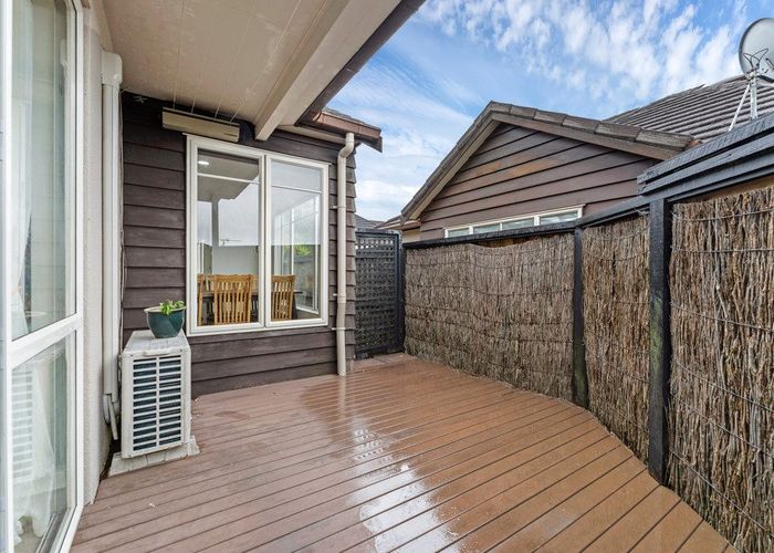  at 18 Fairfield Lane, East Tamaki Heights, Manukau City, Auckland