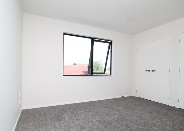  at 7D Spears Place, Botany Downs, Manukau City, Auckland