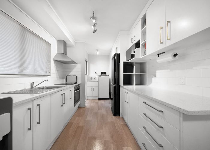  at 2/43 Templeton Place, Clendon Park, Manukau City, Auckland