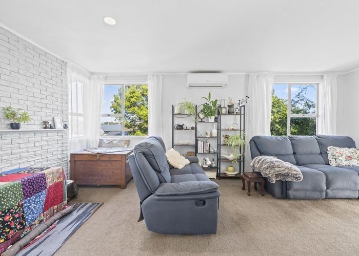  at 13 Helleur Road, Massey, Waitakere City, Auckland