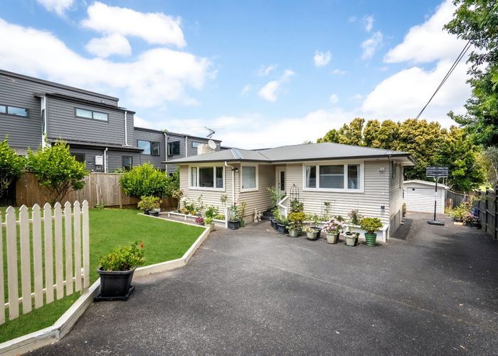  at 53 Bond Crescent, Forrest Hill, North Shore City, Auckland