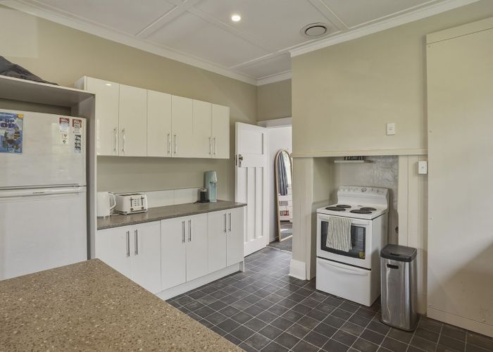  at 18 Lachlan Avenue, North Dunedin, Dunedin, Otago