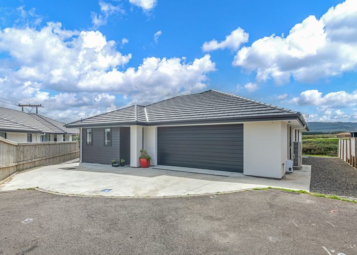  at 42 Silicon Way, Fitzherbert, Palmerston North