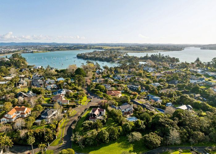  at 16 Almond Grove, Greenhithe, North Shore City, Auckland