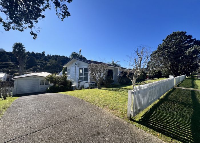  at Vandeleur Ave, Birkdale, North Shore City, Auckland
