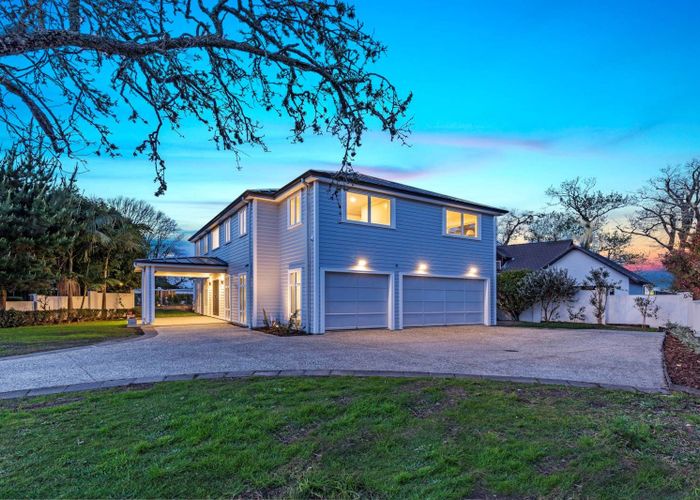  at 19 Oak Manor Drive, Albany, North Shore City, Auckland