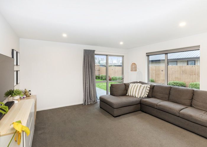  at 28 Evelyn Crescent, Marshland, Christchurch City, Canterbury