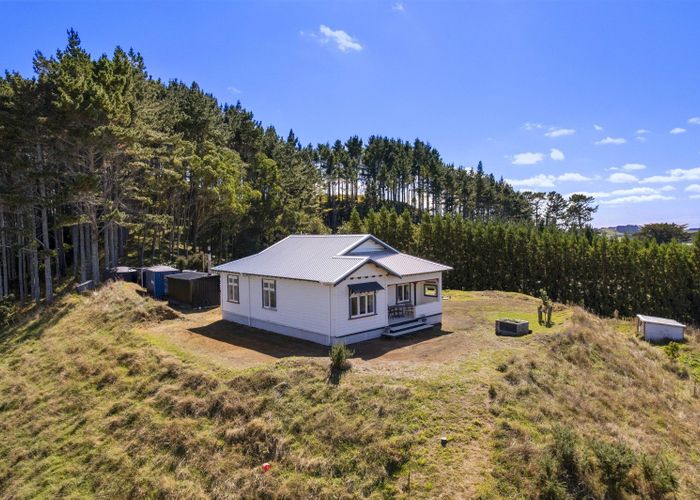  at 1106 Egmont Road, Egmont Village, New Plymouth, Taranaki