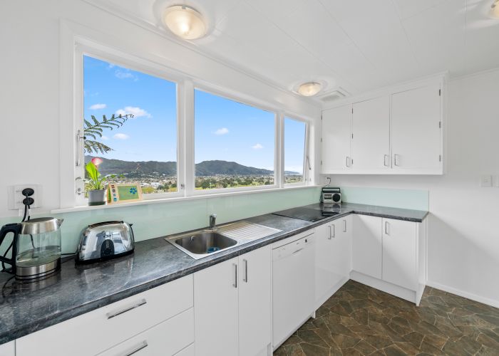  at 23 Vista Grove, Kelson, Lower Hutt