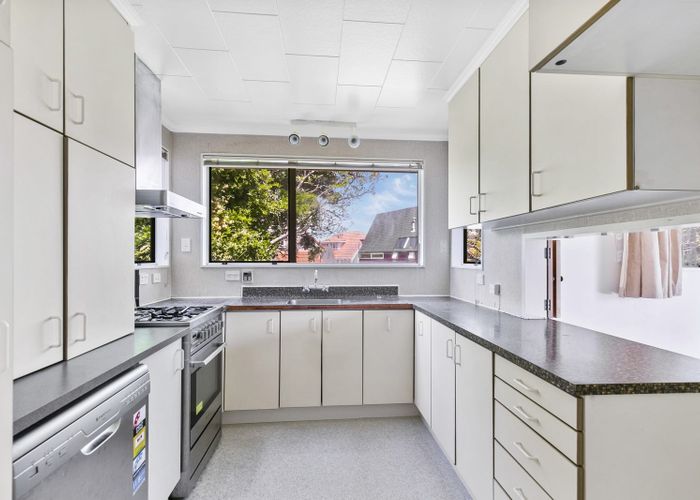  at 70 Kings Crescent, Hutt Central, Lower Hutt