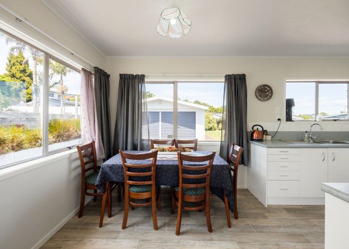  at 36 Caernarvon Street, Dinsdale, Hamilton