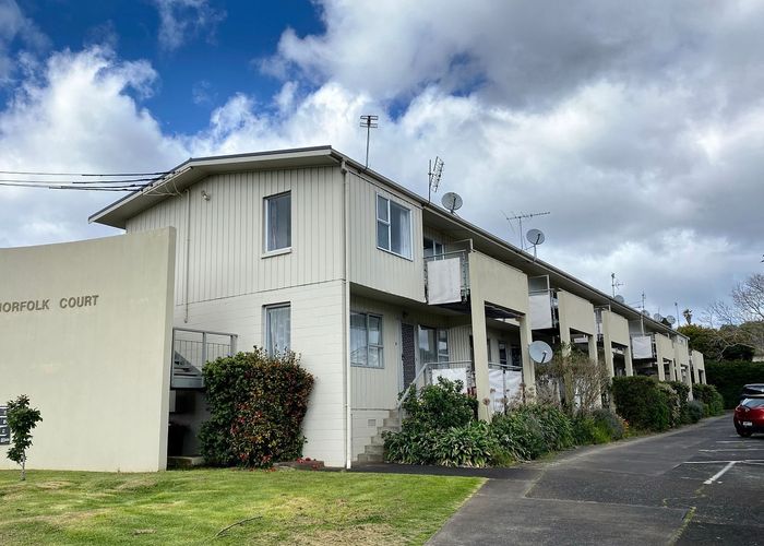  at 9/8 Shackleton Road, Mount Eden, Auckland City, Auckland