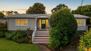  at 350 Royal Road, Massey, Auckland